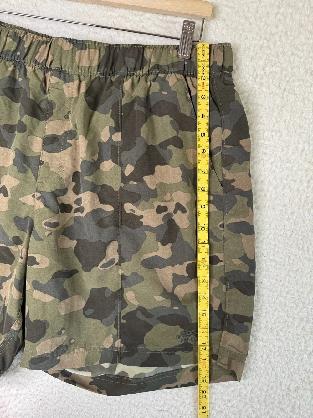 The North Face Class V Water Pull On Trunks Shorts Camo Green Men's Size XL